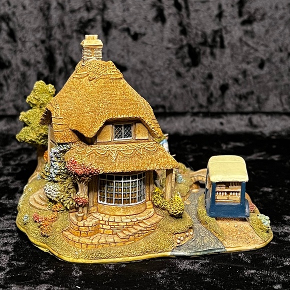 Lilliput Lane -Two Pints Please - Collectors Club - Picture 4 of 16